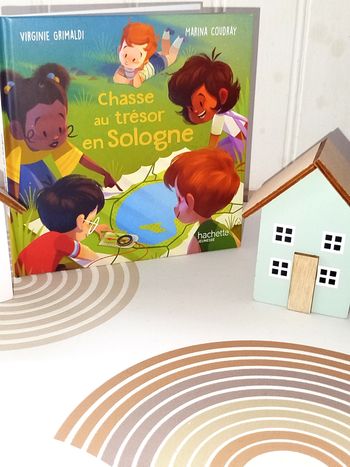📚 Hachette Jeunesse  Chasse au trésor en Sologne Neuf