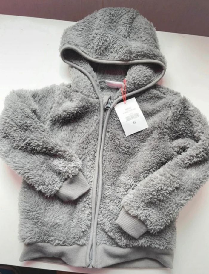Gilet sweat zip gris fils brillants taille 5 ans