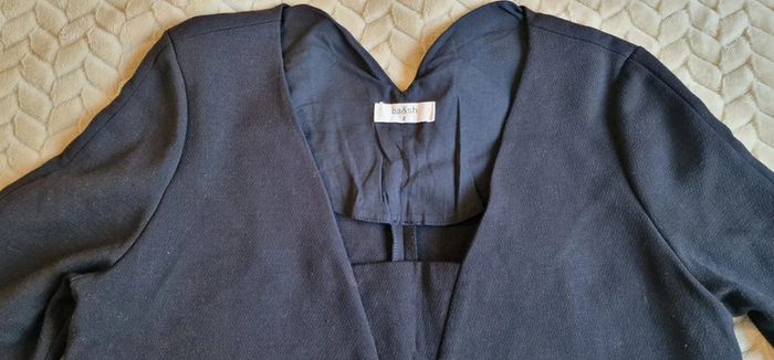 Petit robe noire Ba&sh modèle kate taille 2 ou 38 a manches 3/4 coupe droite encolure V - photo numéro 10