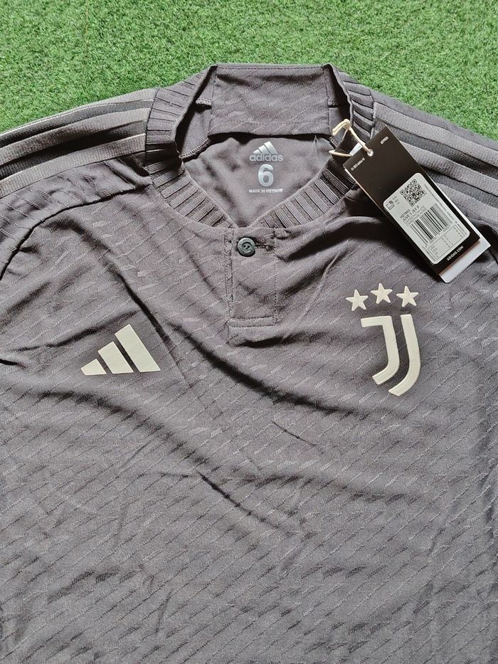Maillot stock professionnel de la Juventus - photo numéro 9