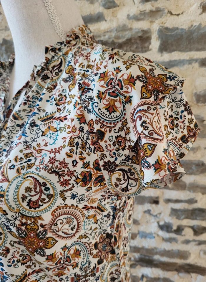 Blouse manches courtes à motifs imprimé cachemire écru rouille bleu Camaïeu Taille 38 - photo numéro 4