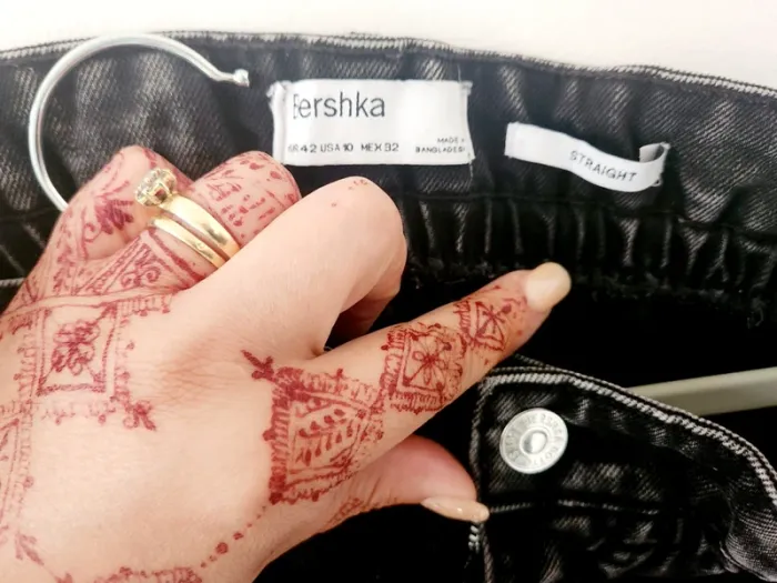 🖤 Jean noir effet délavé bershka – Taille 42 🖤 - photo numéro 3
