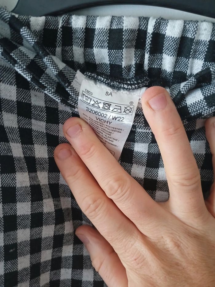 Lot de jupe 5 ans - photo numéro 3