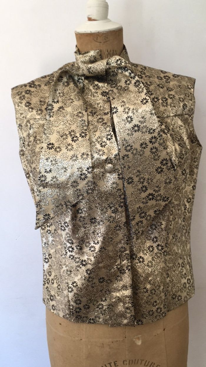 Haut habillé damassé or vintage - photo numéro 4