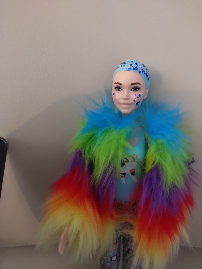 Poupée barbie en super etat - photo numéro 2
