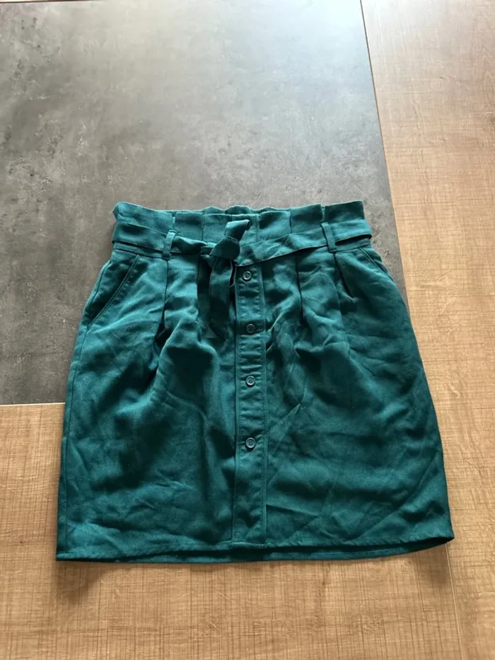 Jupe femme avec boutons, verte, promod taille 36