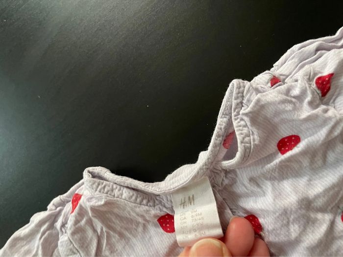 🍓 Ensemble fraise bébé H&M - photo numéro 4