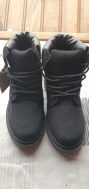 Chaussures montantes