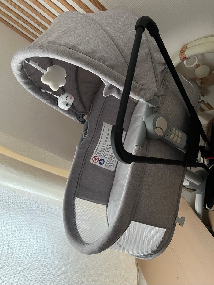 Balancelle 4 en 1 launa - bebe2luxe en parfait état - photo numéro 3