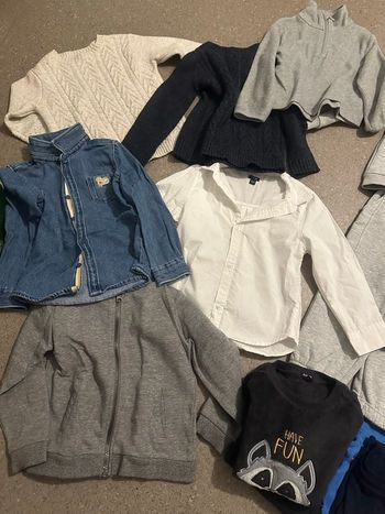 Lot vêtements garçon 4 ans