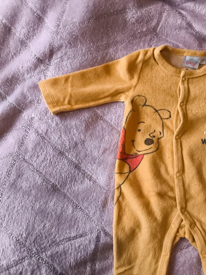 Lot Winnie l'ourson 3 mois - photo numéro 3