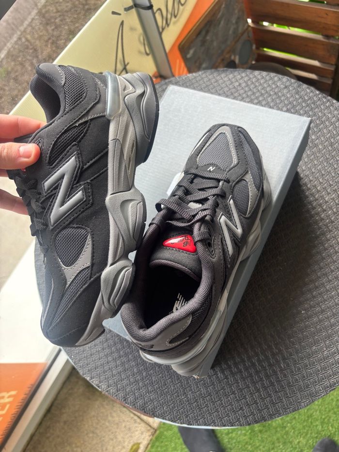 New Balance 9060 - black neuves tailles 40 - photo numéro 8
