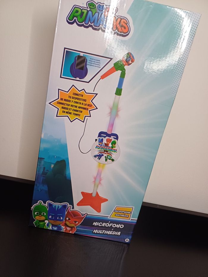 🧸Micro pour enfant pjmasks avec possibilité de connecter un téléphone dessus neuf avec étiquette - photo numéro 2