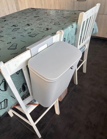 Poubelle à couches