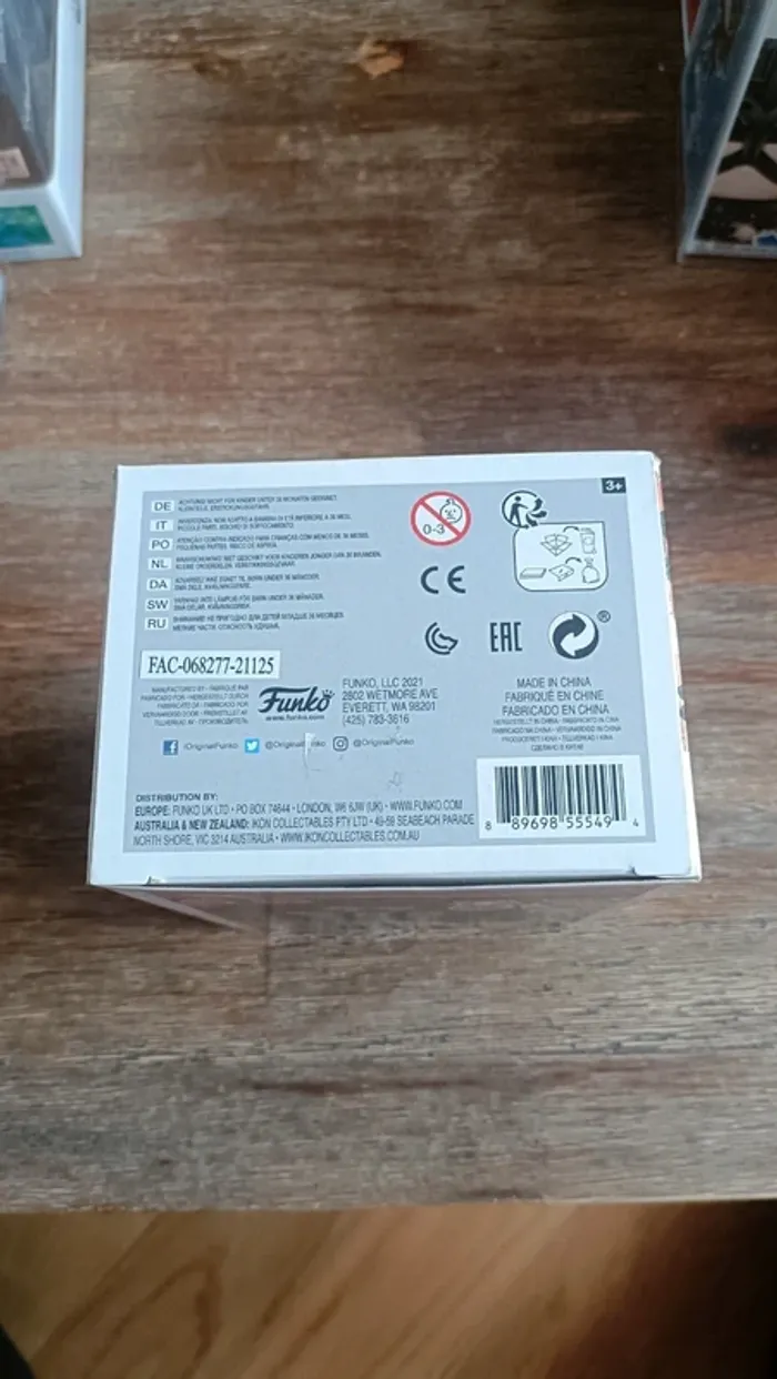 Funko pop Walrus and the Carpenter 1070 - photo numéro 4