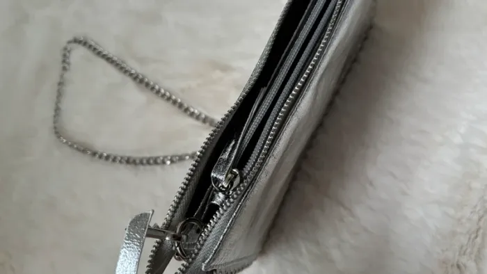 Sac / Pochette argentée Zara anse chaîne - photo numéro 5
