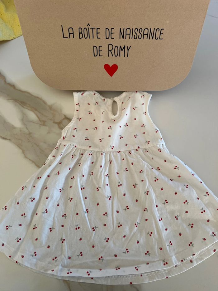 Robe kiabi 12 mois - photo numéro 2