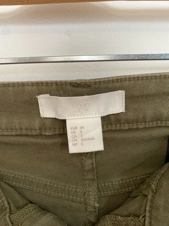 Short en jean kaki H&M 34 - photo numéro 3