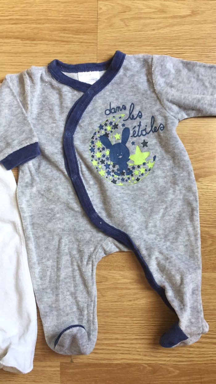 Pyjamas naissance + 1 mois - photo numéro 3