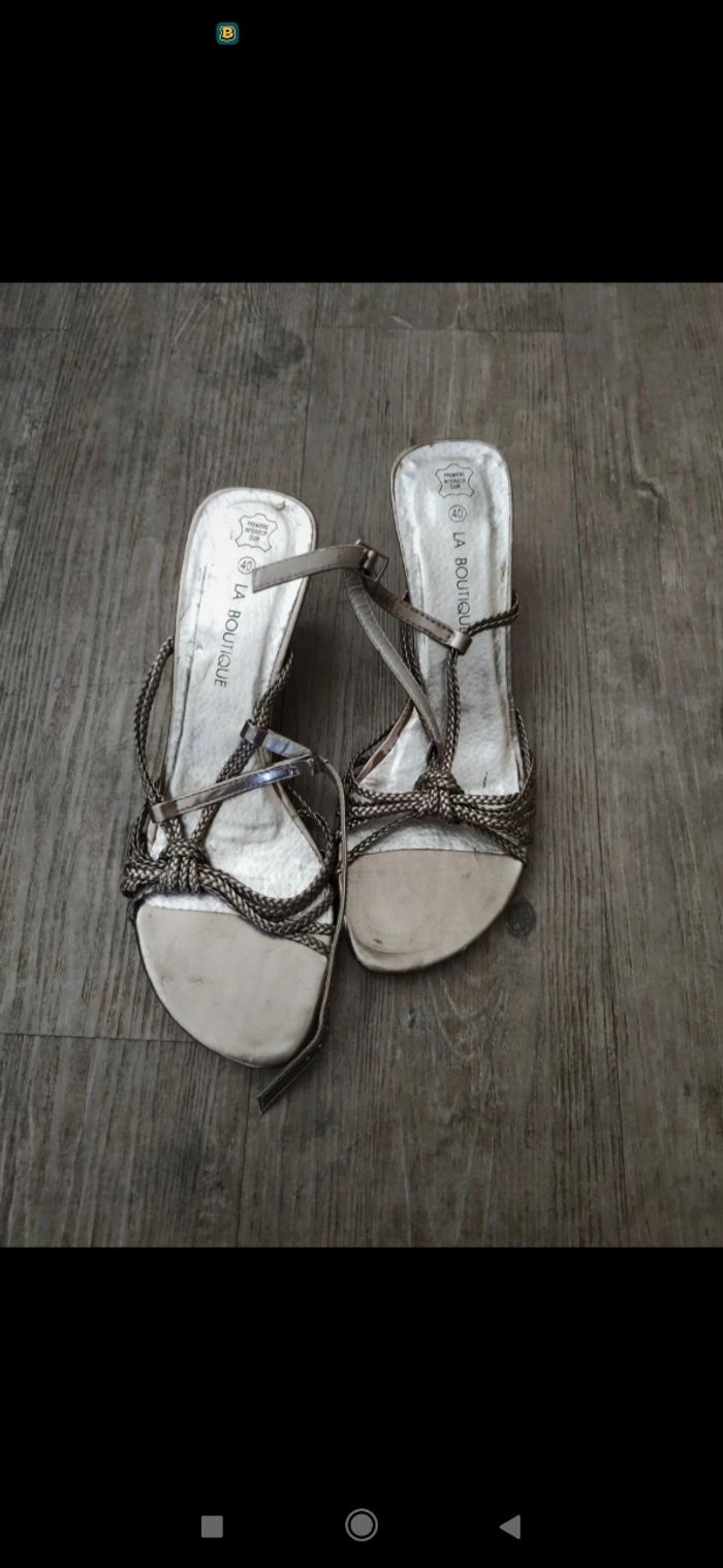 Chaussures pointure 40