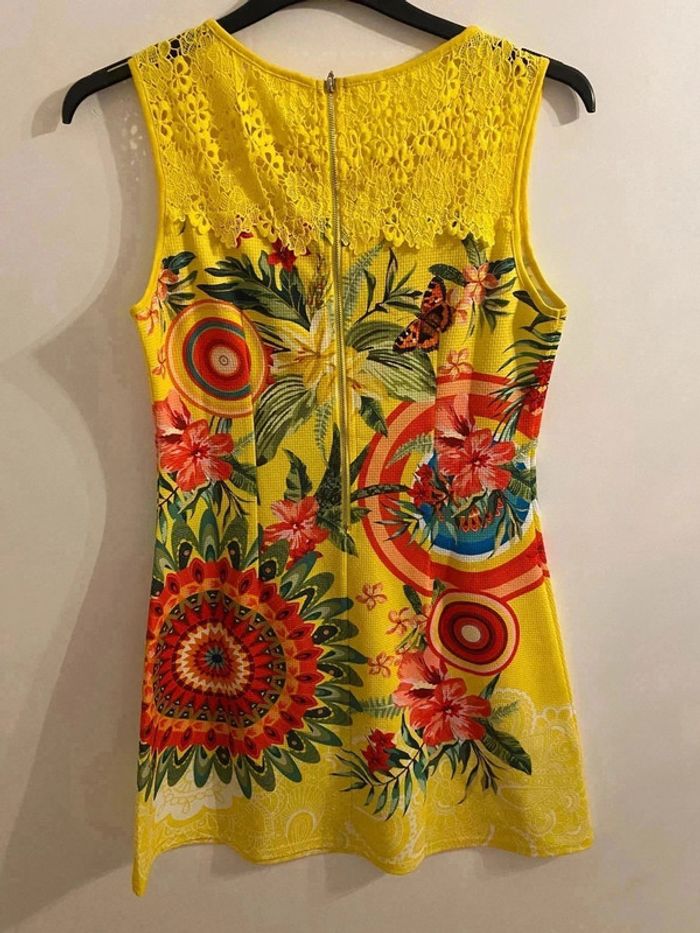Robe sans manches - photo numéro 2