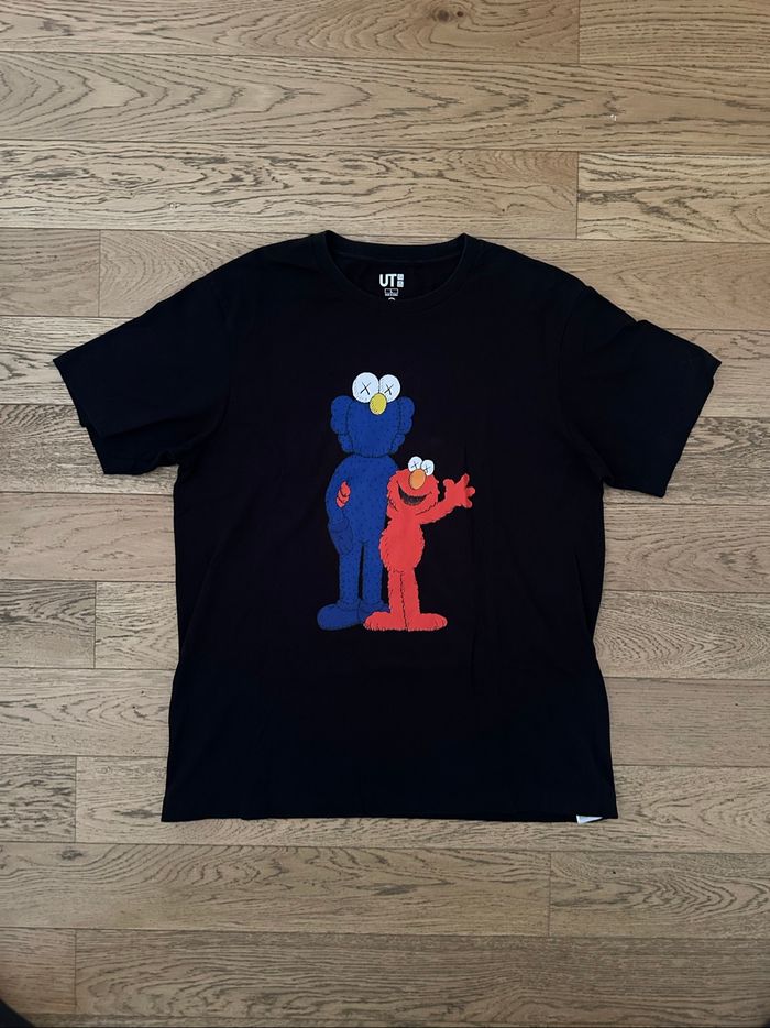 Uniqlo Kaws Tee