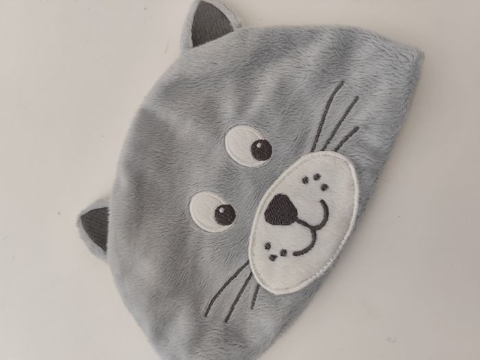 Bonnet Chat