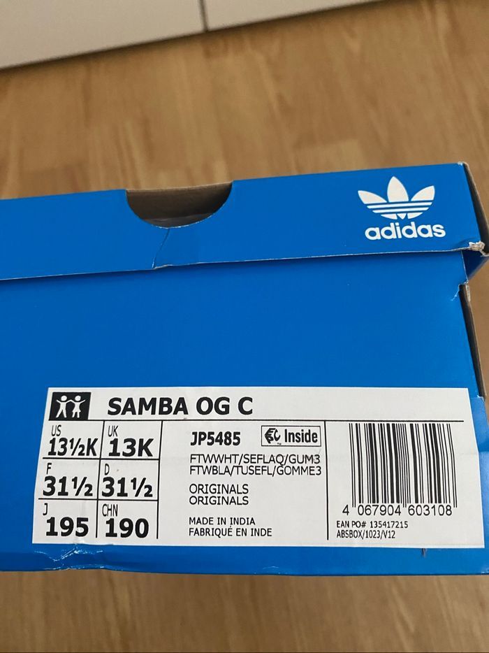 Baskets Adidas Samba pointure 31 1/2 - photo numéro 9