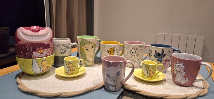 Collection de tasses mugs bols disneyland paris disney store - photo numéro 2