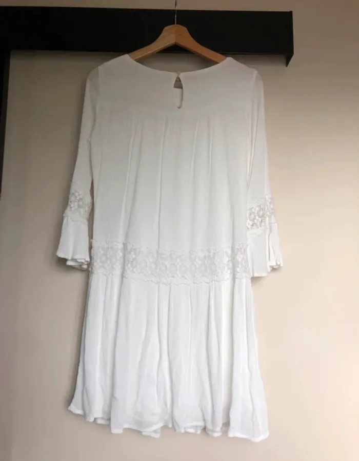 Robe Only 34 - gaze de coton blanc, dentelles, fond de robe - photo numéro 2