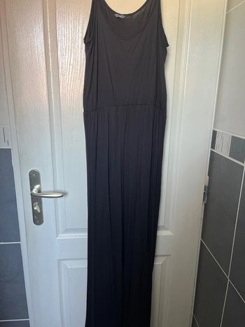 Robe longue noire taille 42 Zeeman