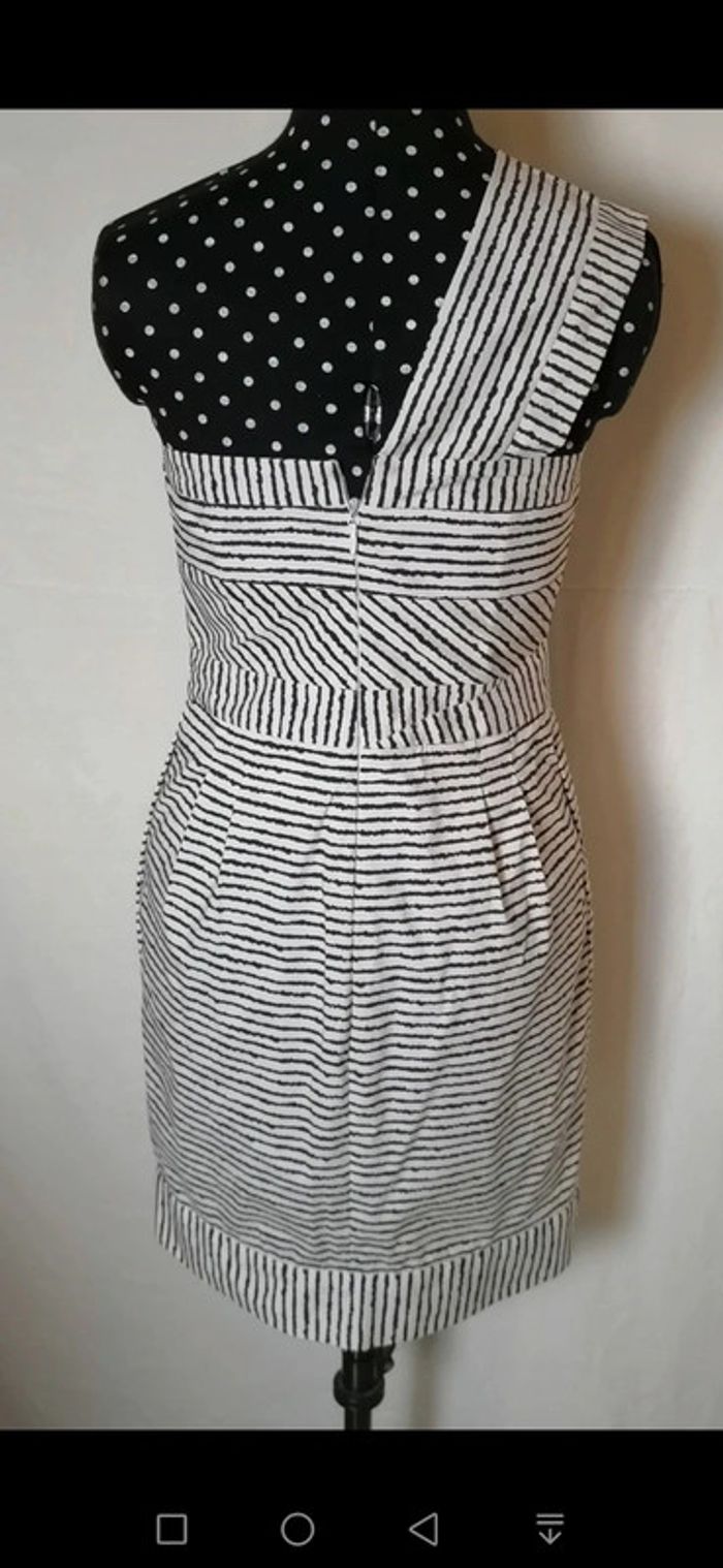 Robe rayures noir blanc Taille XS Bcbg MaxAzria - photo numéro 6