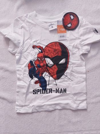 T-shirt spiderman 4 ans