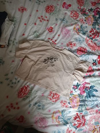 T-shirt crop top t 12 ans Eden et Victor tbe