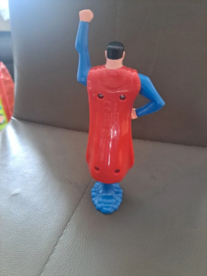 Figurine Superman - photo numéro 4