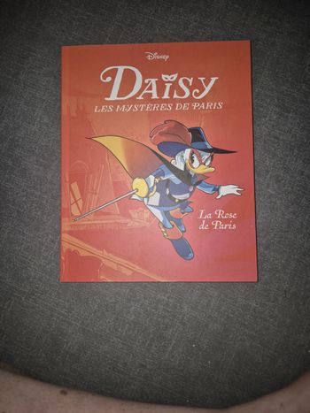 Bd tome 1 Daisy les mystère de Paris