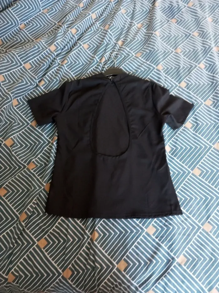 Haut noir femme