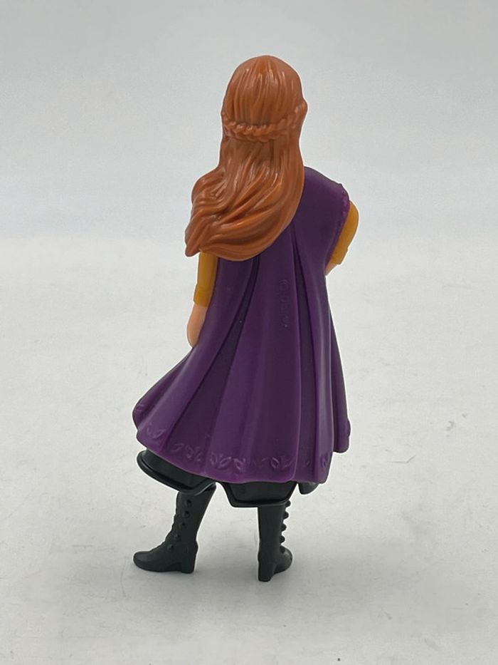 Figurine Disney Princesse reine des neiges Elsa 14 cm - photo numéro 3