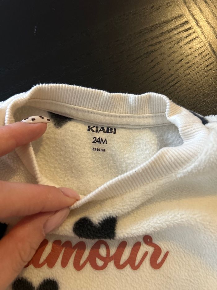 Pyjama kiabi fille 24 mois parfait état - photo numéro 2