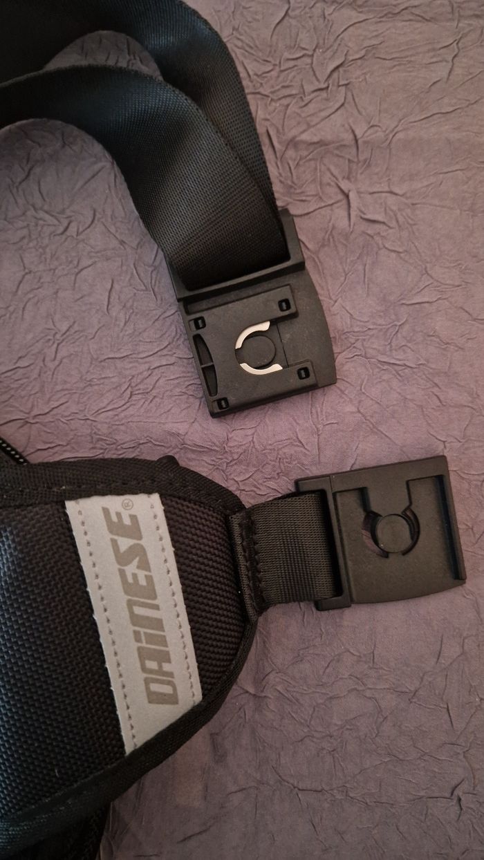 Sacoche banane dainese neuve - photo numéro 9