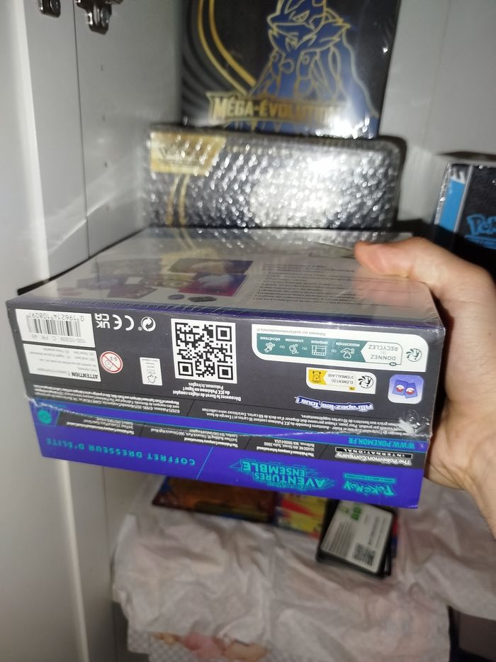 5 ETB + Cartes Pokémon Communes - photo numéro 8