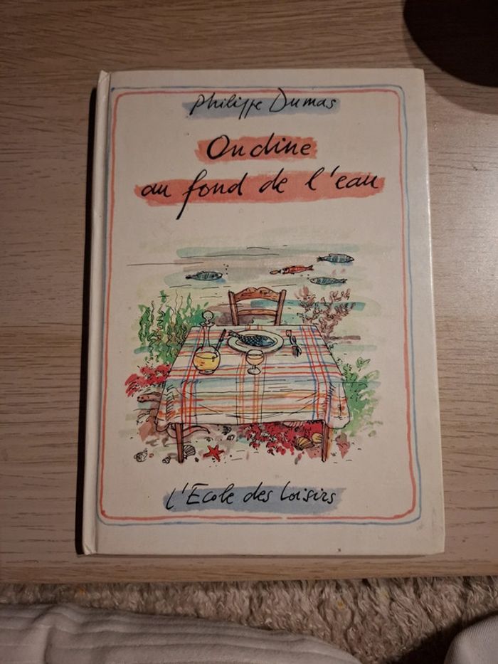 Ondine au fond de l'eau