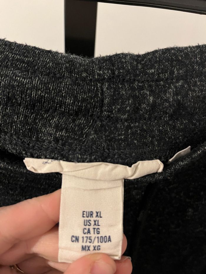Bas de survêtement gris  Taille XL. - photo numéro 2