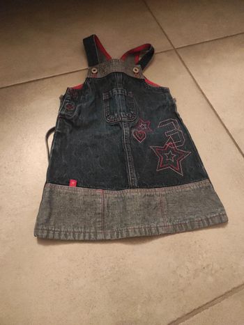 Robe en jean vinyl fraise 4 ans neuve