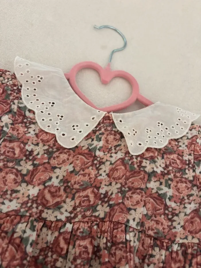 Robe à fleurs bébé fille taille 12mois - photo numéro 2