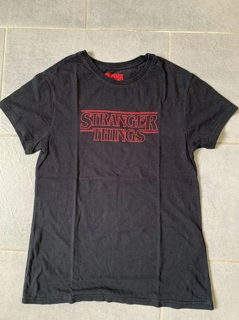 T-shirt Stranger things