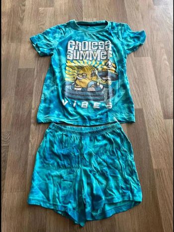 Ensemble deux pièces pyjama les minions taille 9 ans