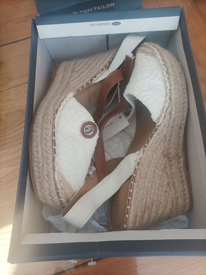 Chaussures femme taille 38 - photo numéro 4