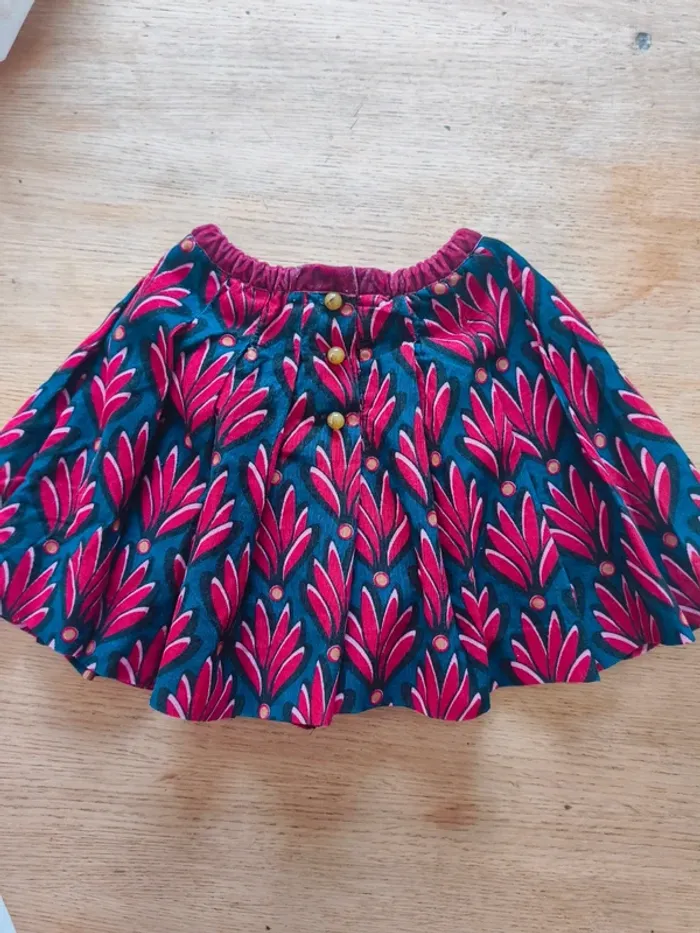 Jupe fille 5 ans excellent état Zara