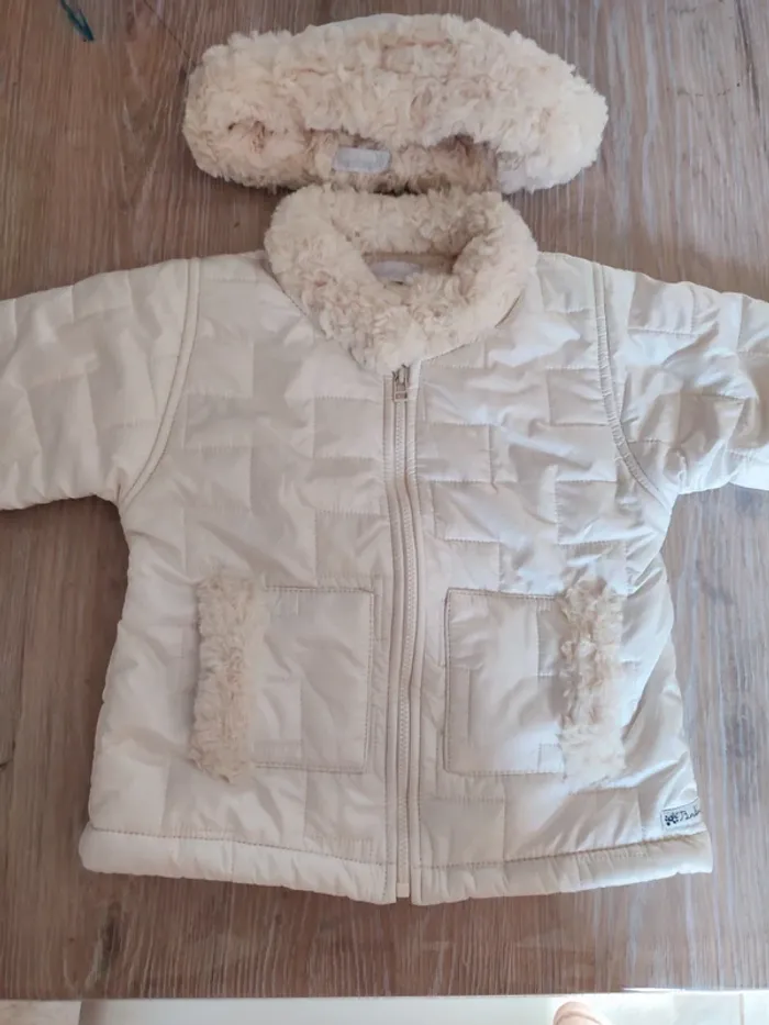 Manteau et bonnet - photo numéro 2